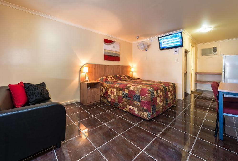 רוקהמפטון Winter Sun Motel מראה חיצוני תמונה